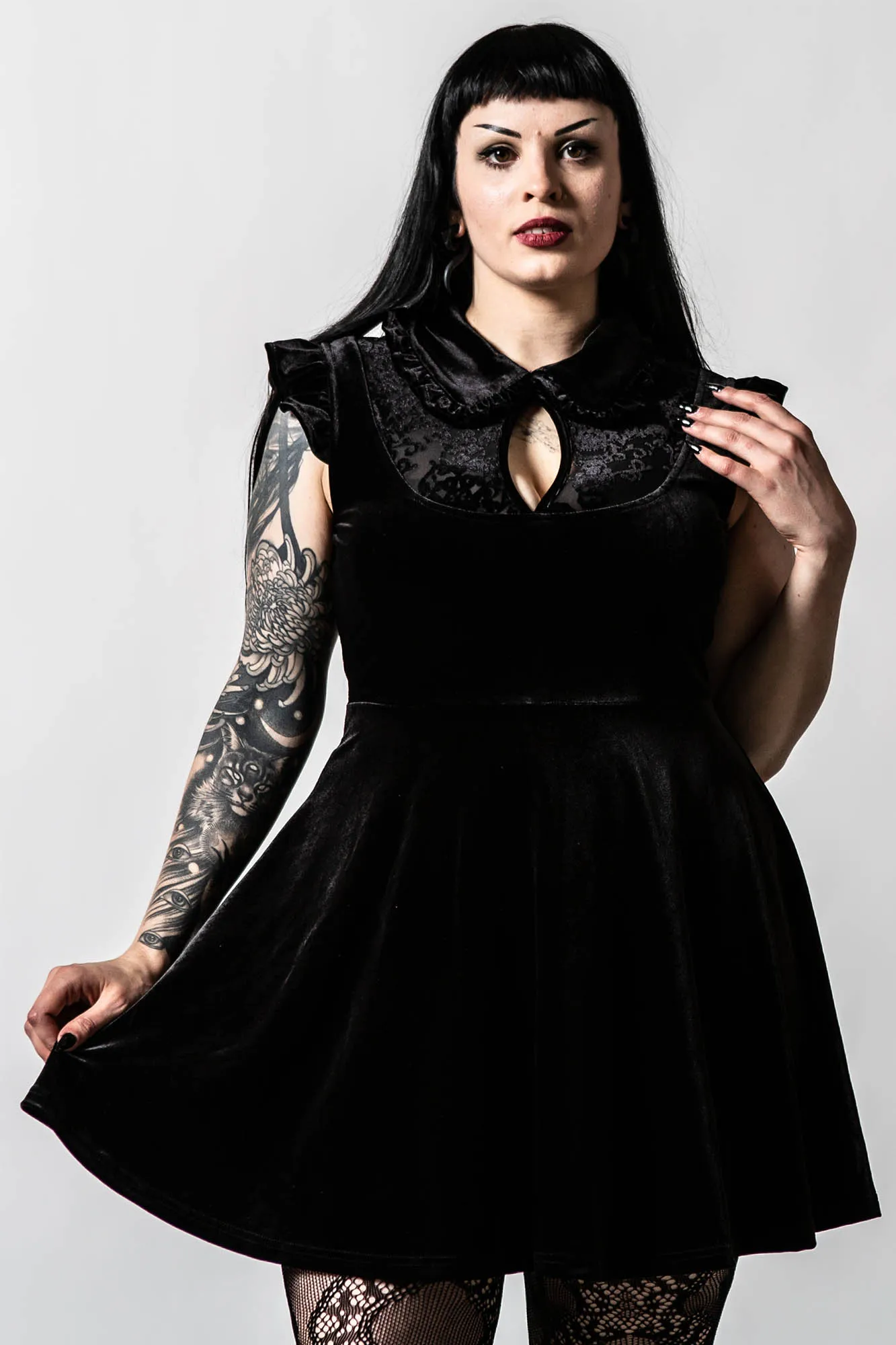 Amaymon Collar Dress