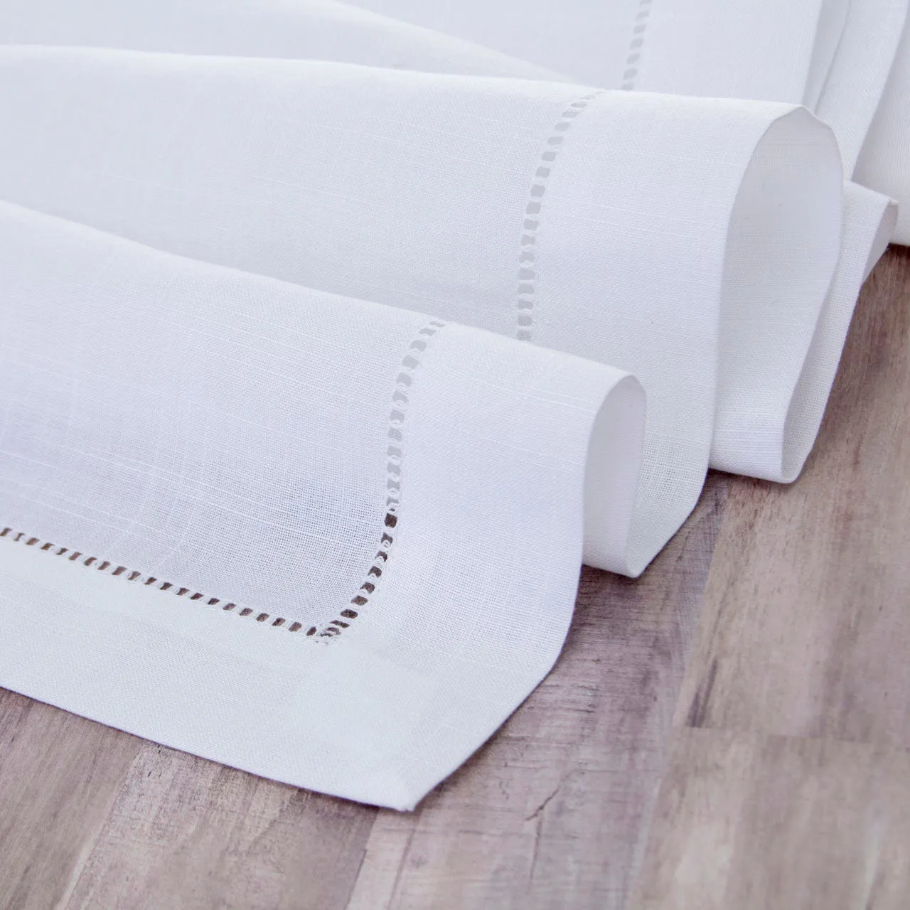 Fresh Linen Deshilado Table Runner