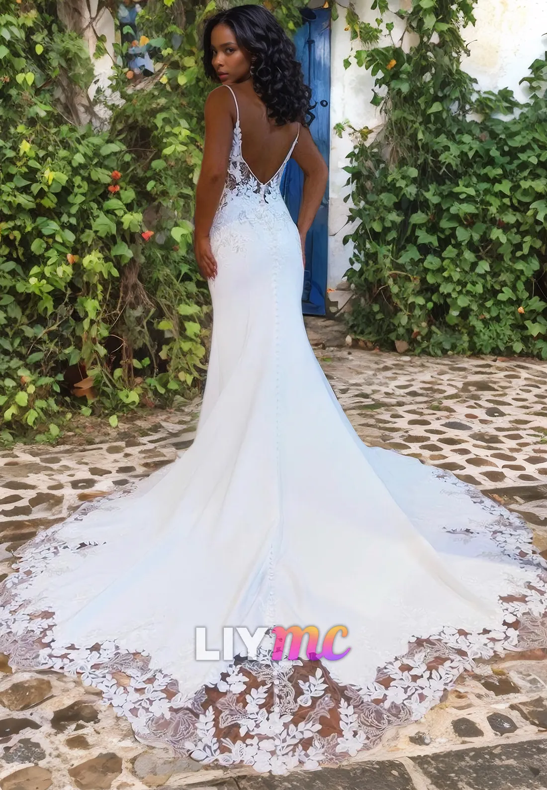 LW056 - Elegant Mermaid/Trumpet Spaghetti Straps Lace Satin Long Wedding Dress