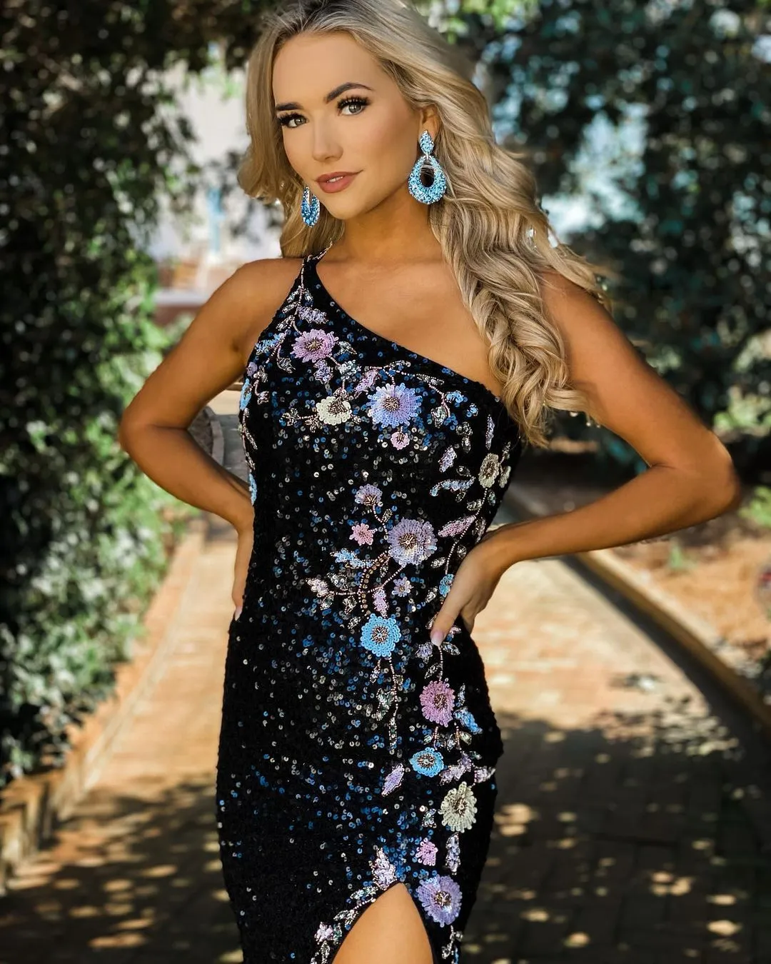 Mermaid One Shoulder Black Sequins Long Prom Dresses with Sequins Flowers