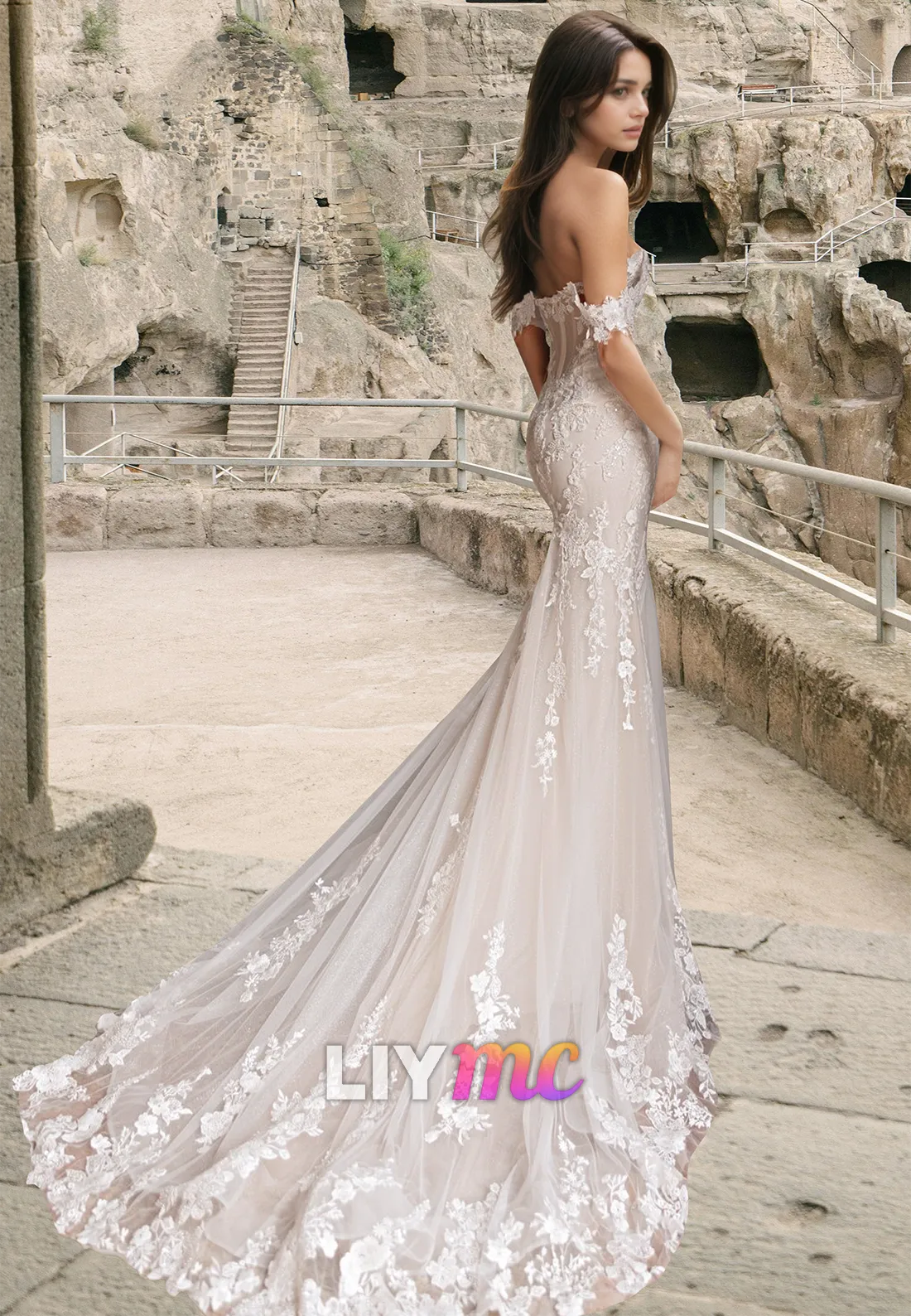 Off-Shoulder Sleeveless Floral Appliques Mermaid Wedding Dress