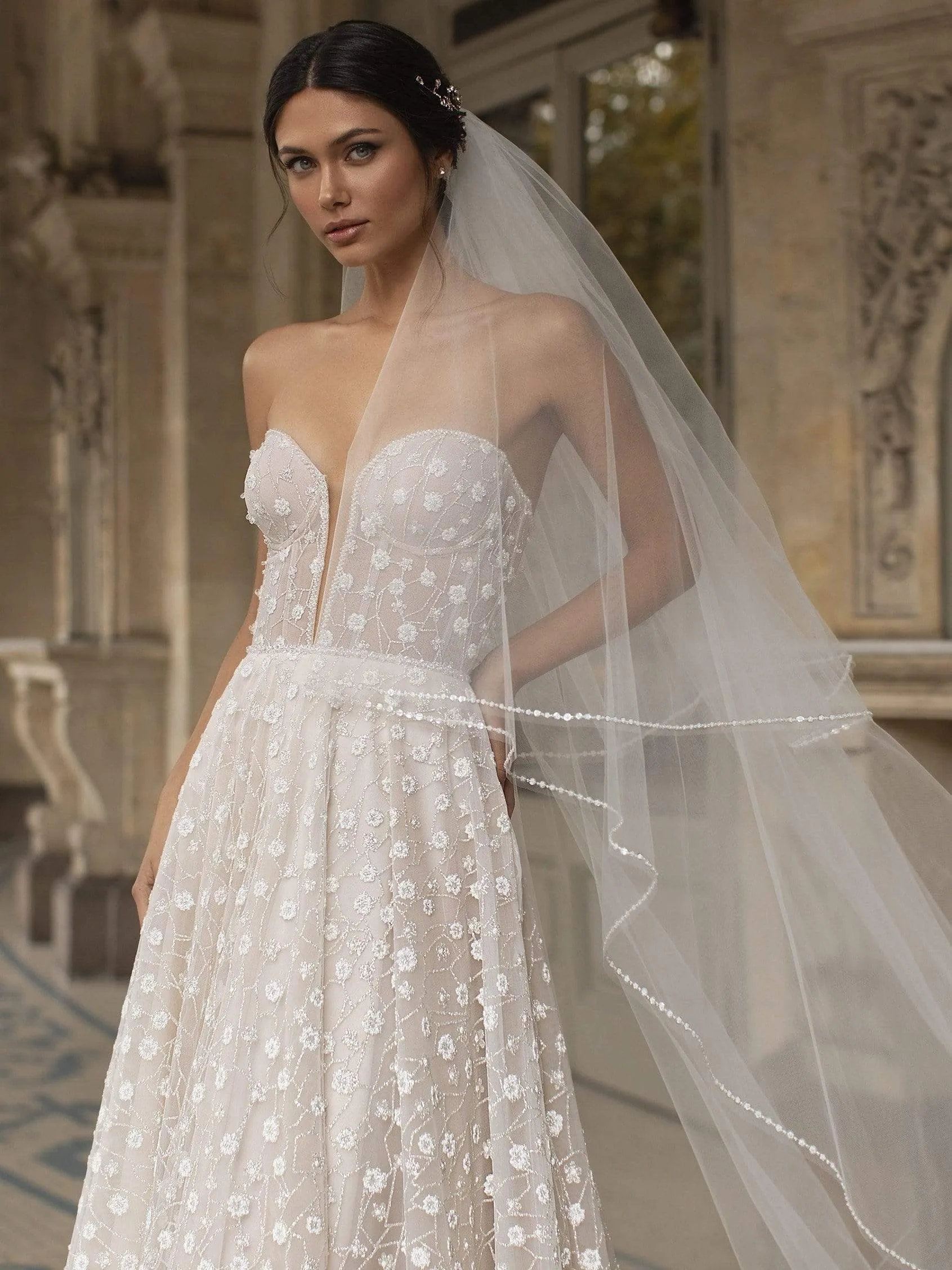 Pronovias Privee: Hopkins