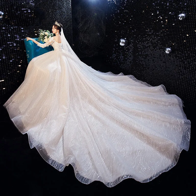 Romantic French Style V neck Lace Sleeves Wedding Dress