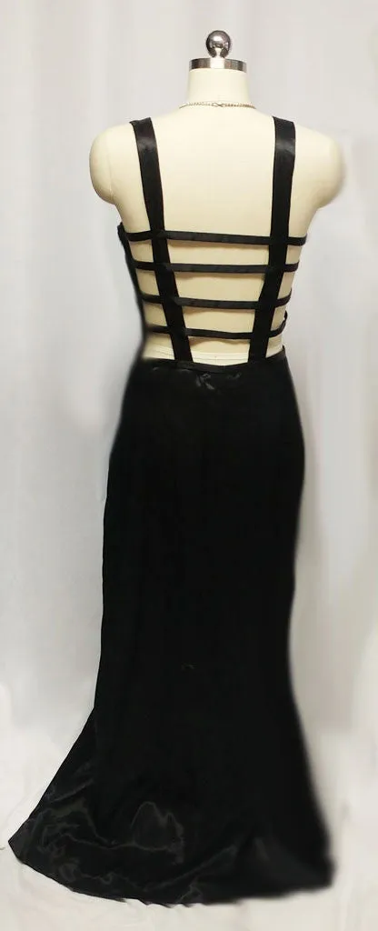 *SOPHISTICATED VINTAGE NIGHT MOVES BY HAL BLACK EVENING GOWN WITH A SPARKLING RHINESTONE BELT AND A FABULOUS BACK - PERFECT FOR THE HOLIDAYS