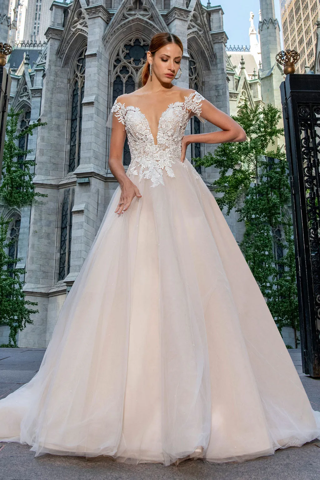 Yumi Katsura 'Katie' Wedding Dress Sample